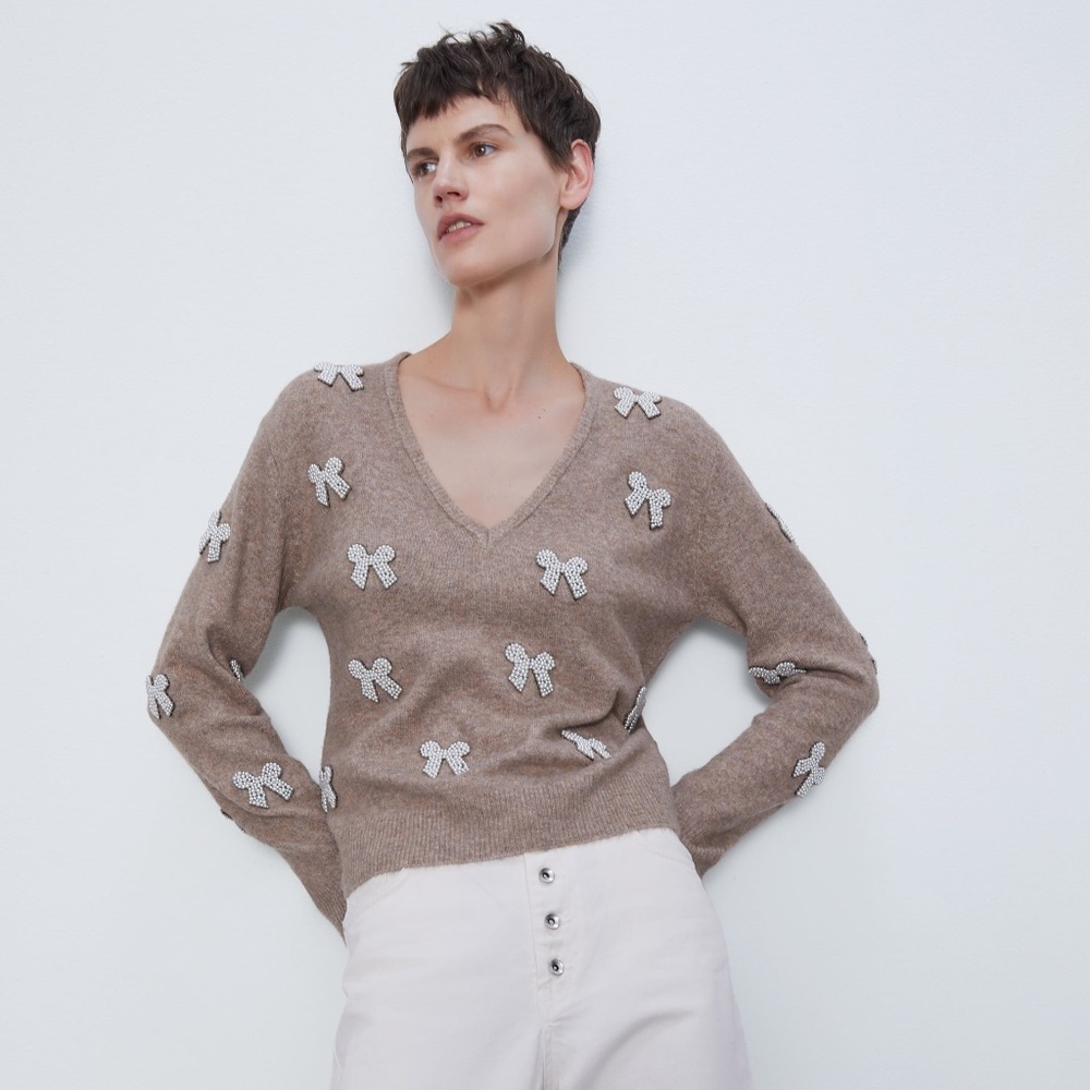 ZARA Pearl Bow Blouse. 💥💥💥Hard to find online.